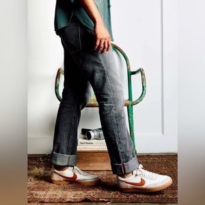 imogene and willie - willie ardon washed denim selvage jeans